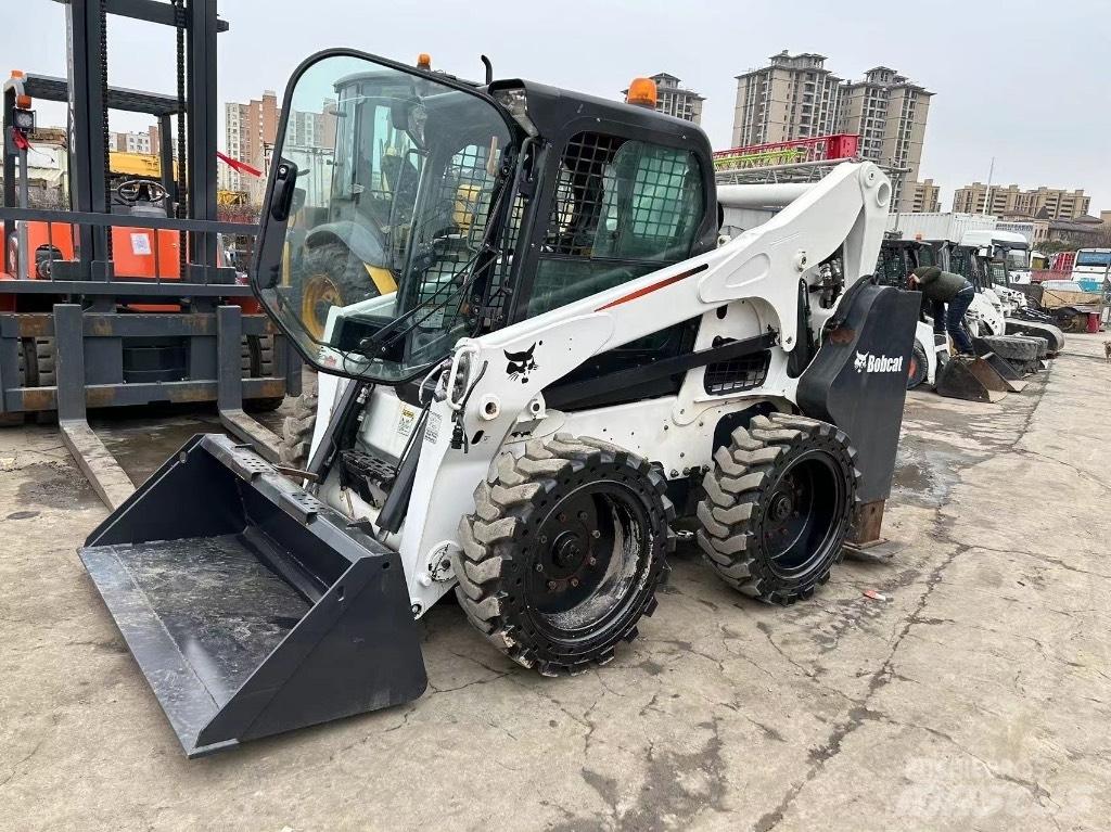 Bobcat S 750 Schrankladers