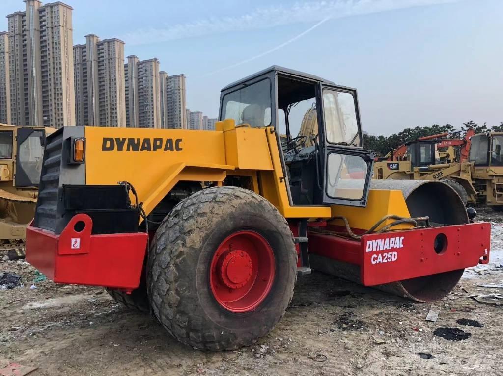 Dynapac CA 25 D Trilrolwalsen