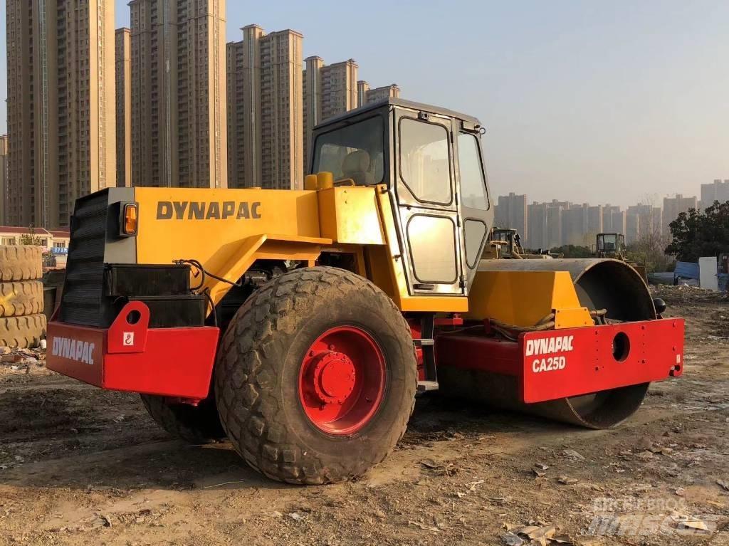 Dynapac CA 25 D Trilrolwalsen