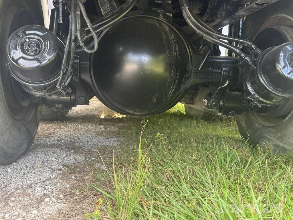 Freightliner M2 Kolkenzuigers