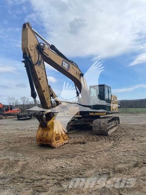 CAT 320 Rupsgraafmachines