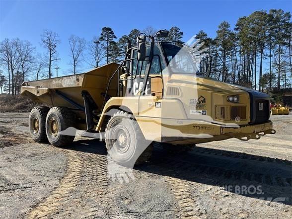 CAT 725C2 Knik dumptrucks
