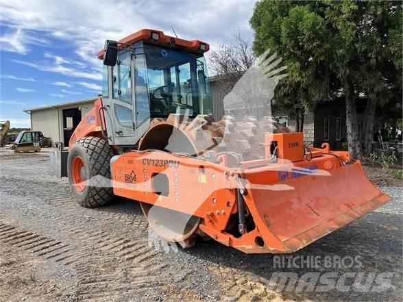 XCMG CV123PDU Trilrolwalsen