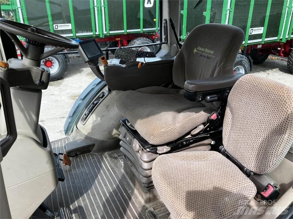 John Deere 8335R Tractoren