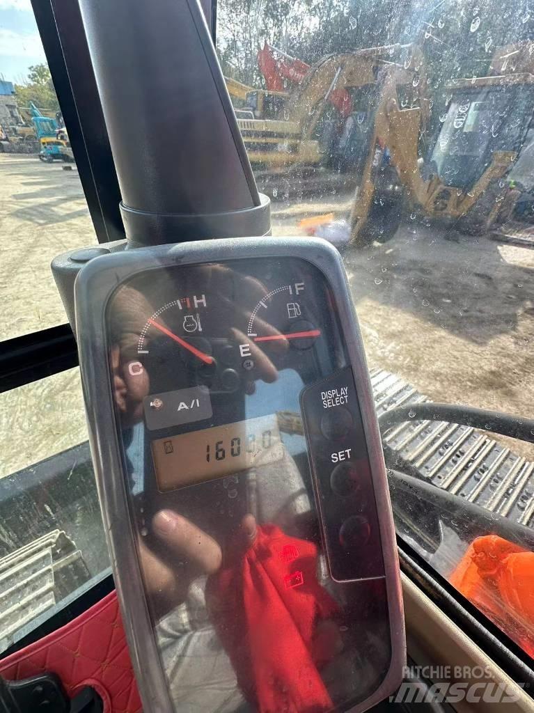 Hitachi ZX 70 Rupsgraafmachines
