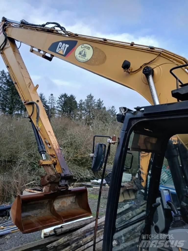 CAT 320 E Graafmachines Long Reach