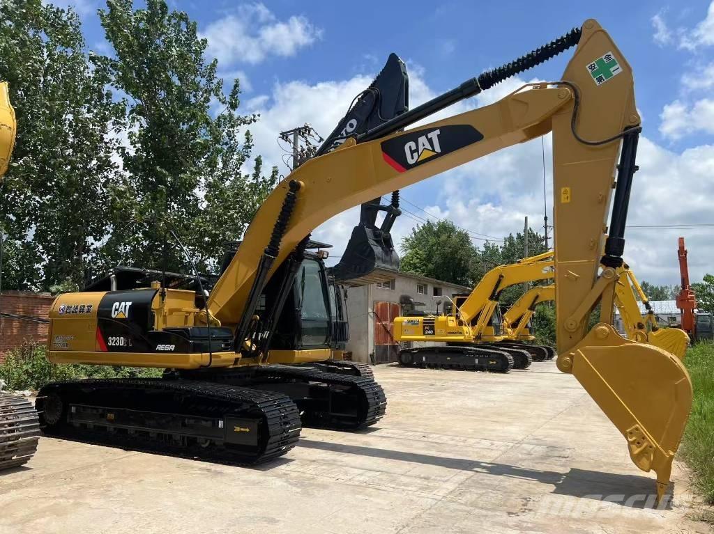CAT 323d2l Midigraafmachines 7t - 12t