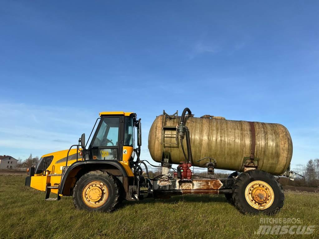 JCB 714 Drijfmesttanks
