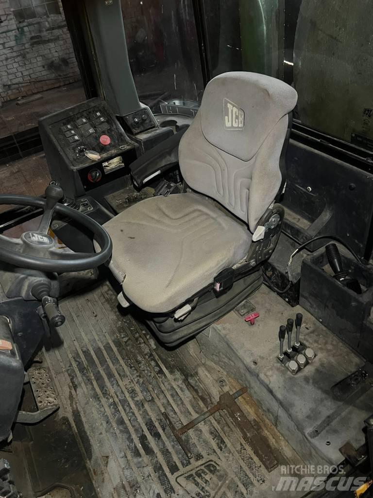 JCB 714 Drijfmesttanks