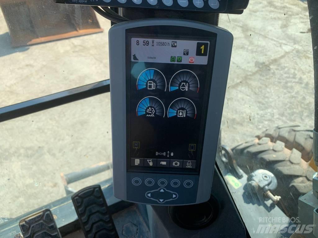 CAT M 318 F Wielgraafmachines