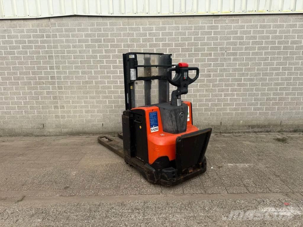 BT SWE200D Stapelaar meeloop
