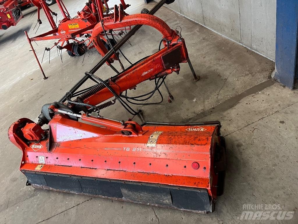 Kuhn TB 211 Klepelmaaiers