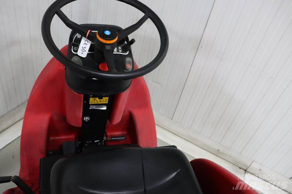 RCM Jumbo  T952 Veegmachines