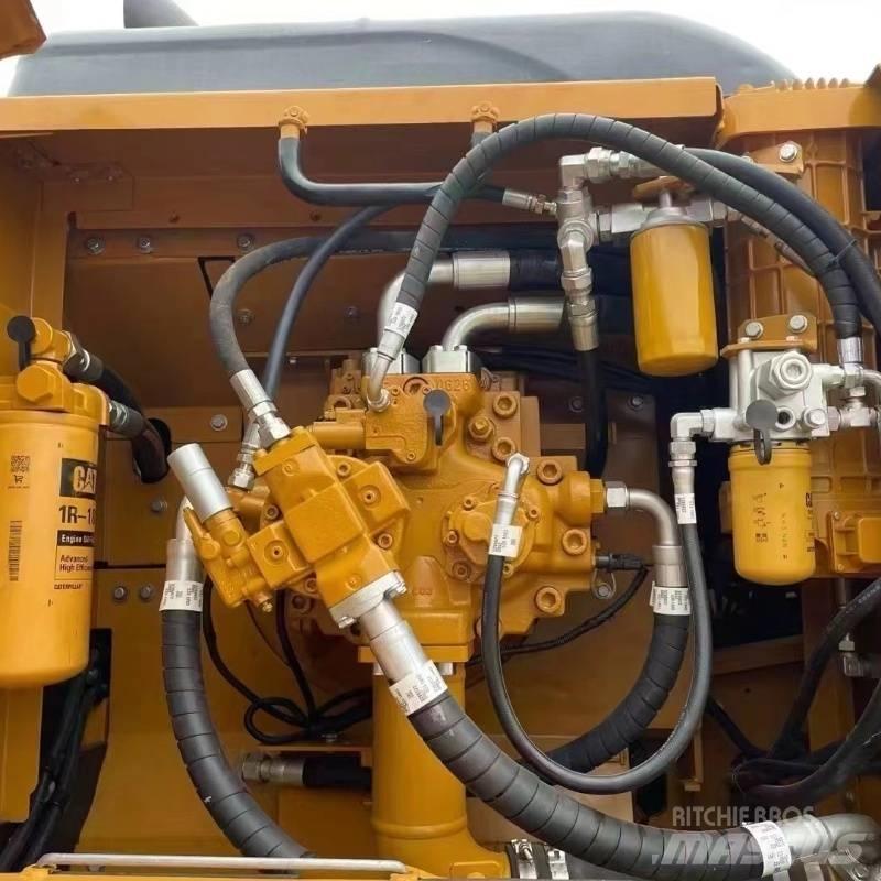 CAT 330 D Rupsgraafmachines