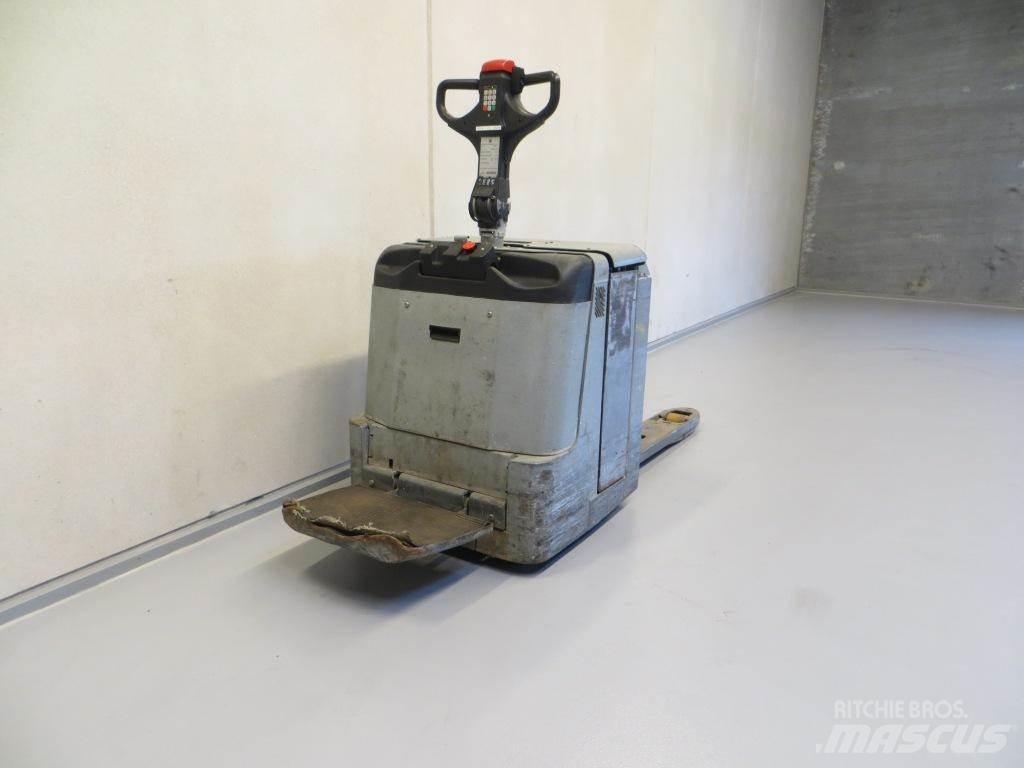 BT LPE240/8 Meerij pallettruck met platform