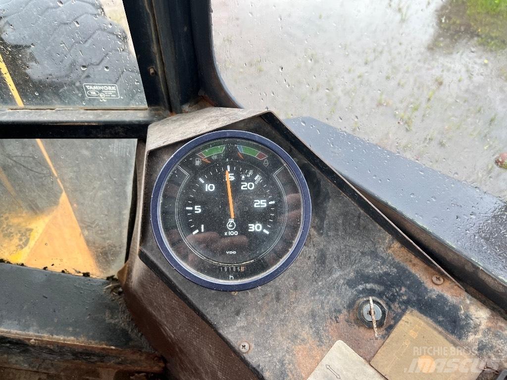 Lännen C10 Wielgraafmachines