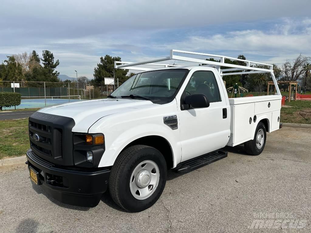 Ford F 250 SD Bestelwagens met open laadbak
