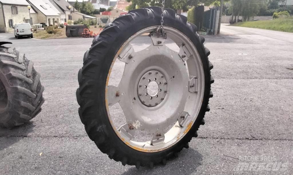 Kleber 9.5R48 Banden, wielen en velgen