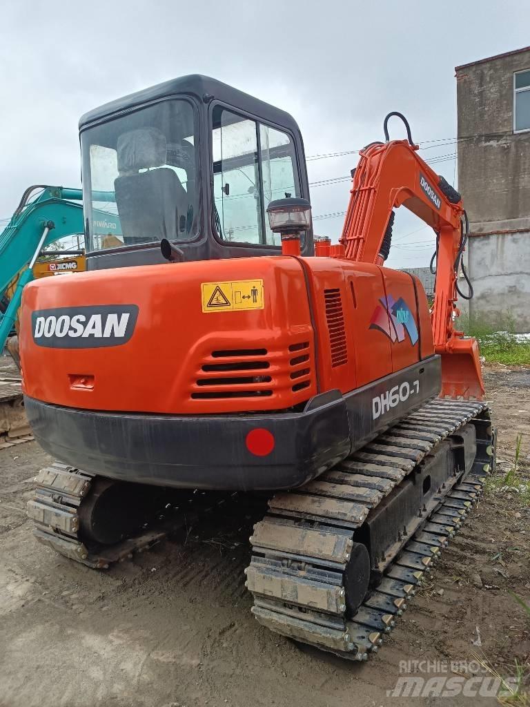 Doosan DH 60 Minigraafmachines < 7t