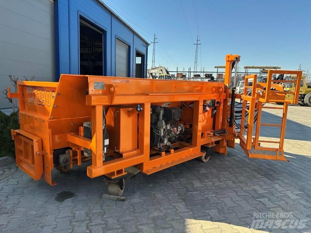 Strassmayr BF 290 Asfaltafwerkmachines