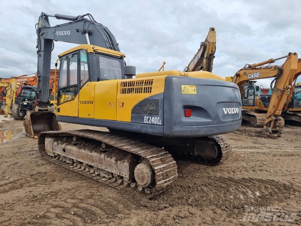 Volvo EC 240 C L Rupsgraafmachines