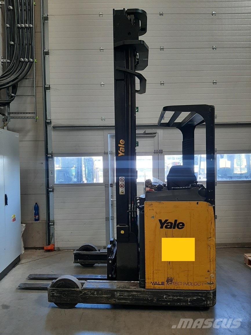 Yale MR16H Reachtruck voor hoog niveau