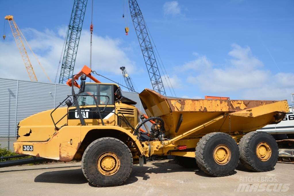 CAT 735 Knik dumptrucks