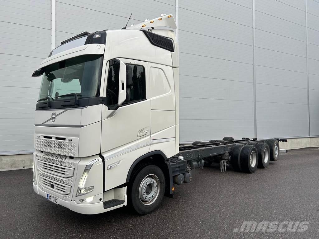 Volvo FH Chassis met cabine