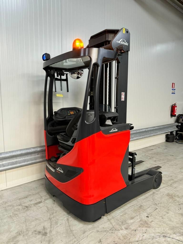 Linde R 14 Reachtruck voor hoog niveau