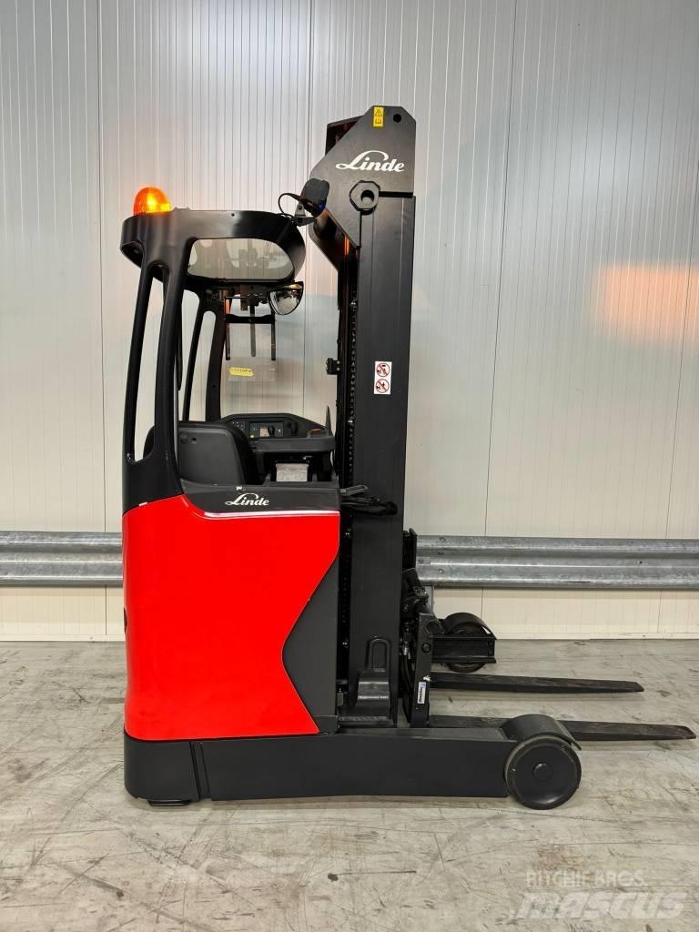 Linde R 14 Reachtruck voor hoog niveau