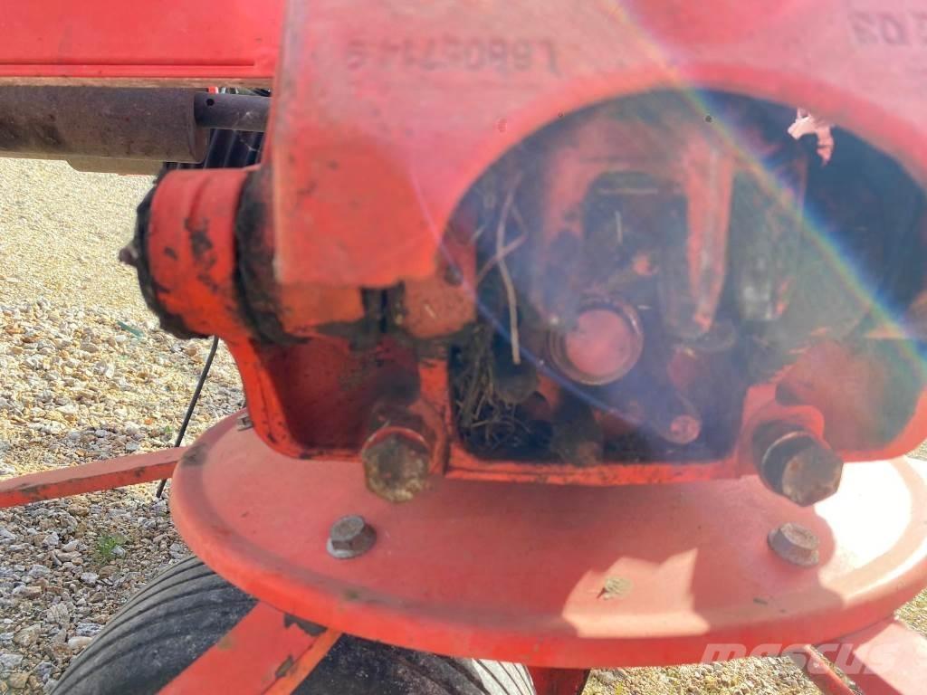 Kuhn GF8702 Schudders