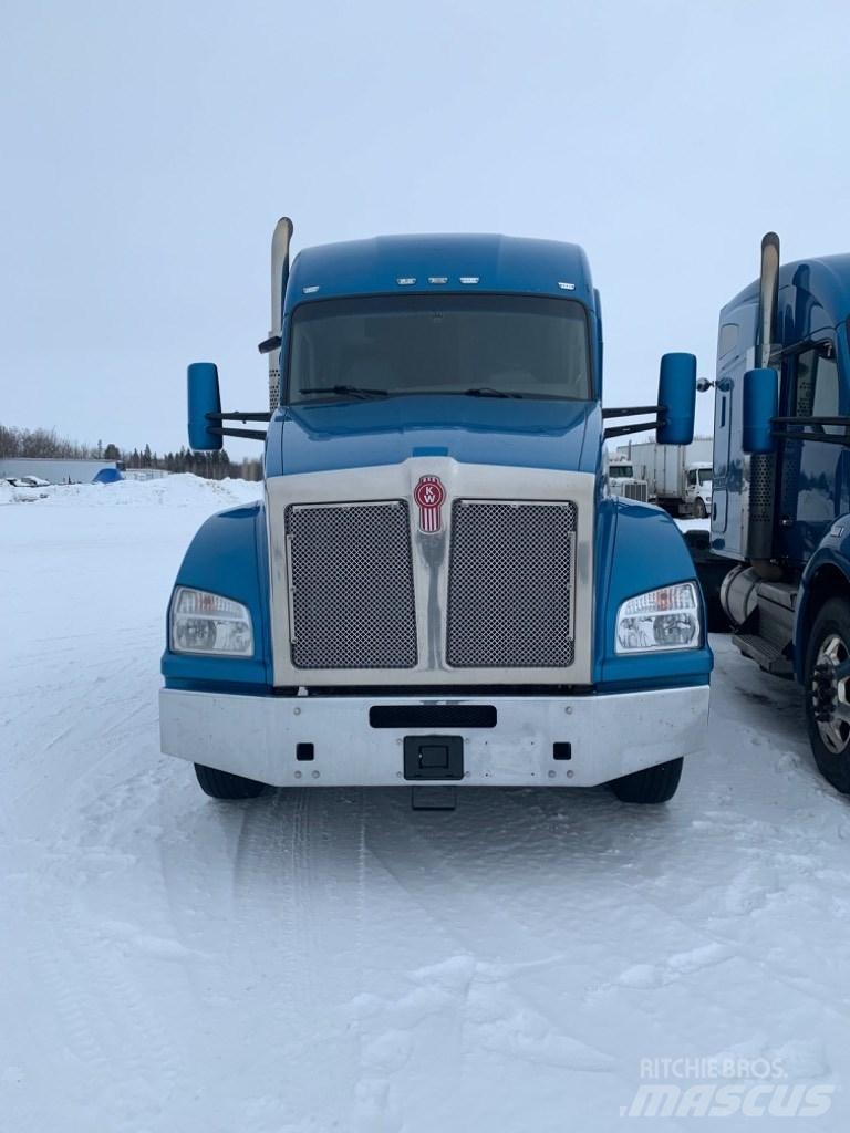 Kenworth T-880 Trekkers
