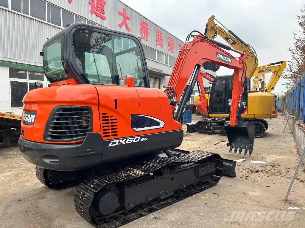 Doosan DX 60 Rupsgraafmachines