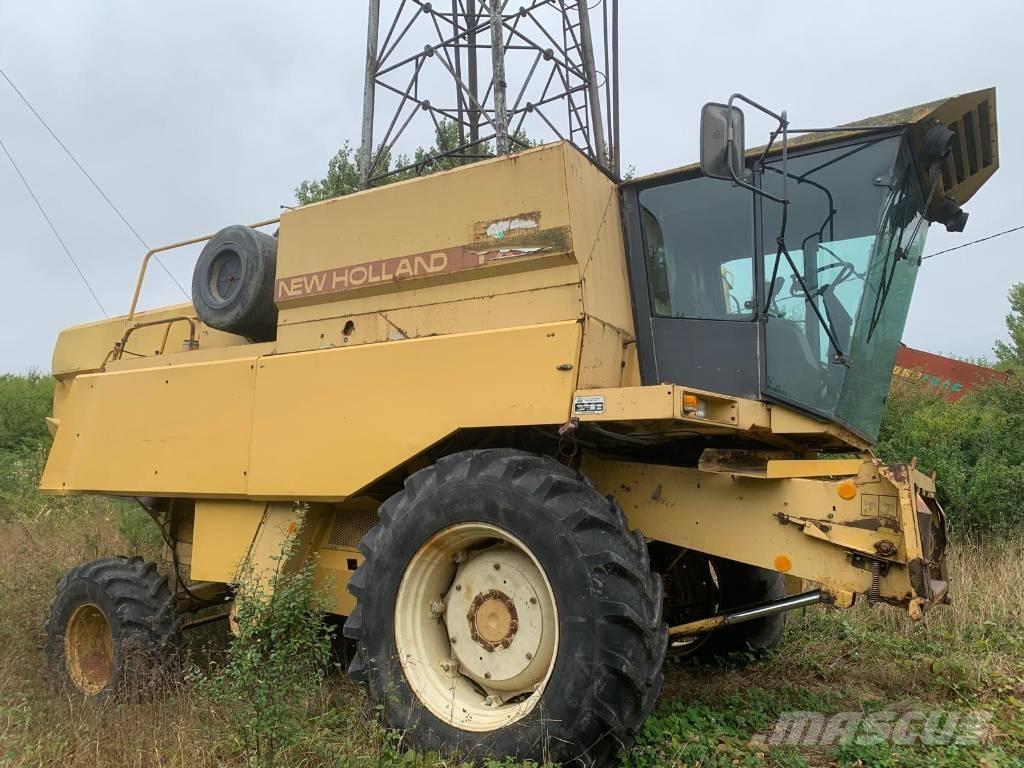 New Holland TX 32 Maaidorsmachines