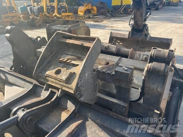 Mecalac 10 M CR Rupsgraafmachines