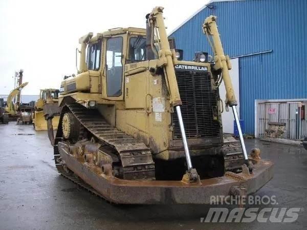 CAT D8N Rupsdozers