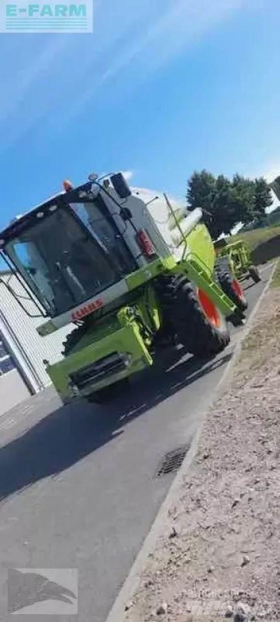 CLAAS tucano 430 Maaidorsmachines