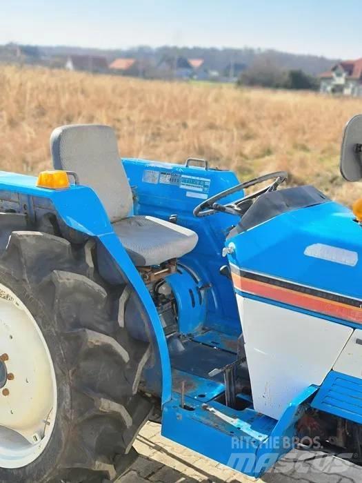 Mitsubishi MT3201 Compacttrekkers