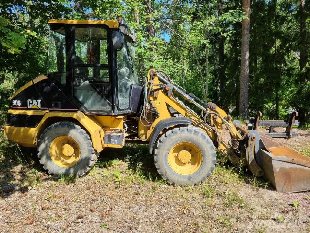 CAT 906 Wielladers