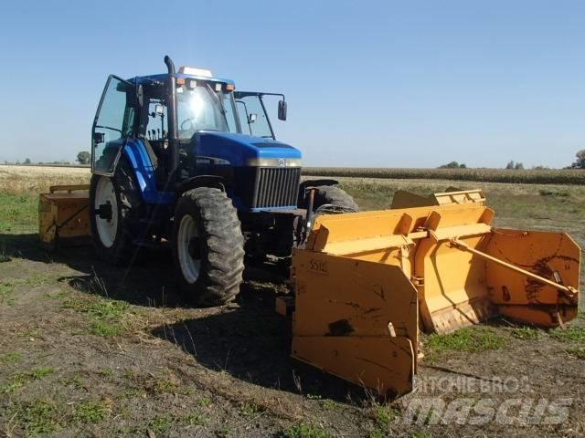 New Holland 8670 Tractoren