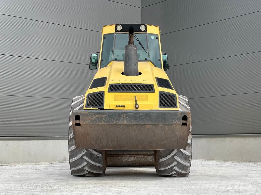 Bomag BW 213 DH-4 Trilrolwalsen