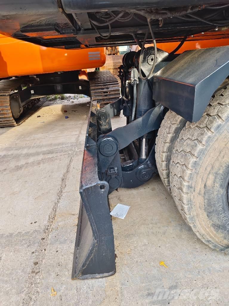 Hyundai R210W-9 Wielgraafmachines