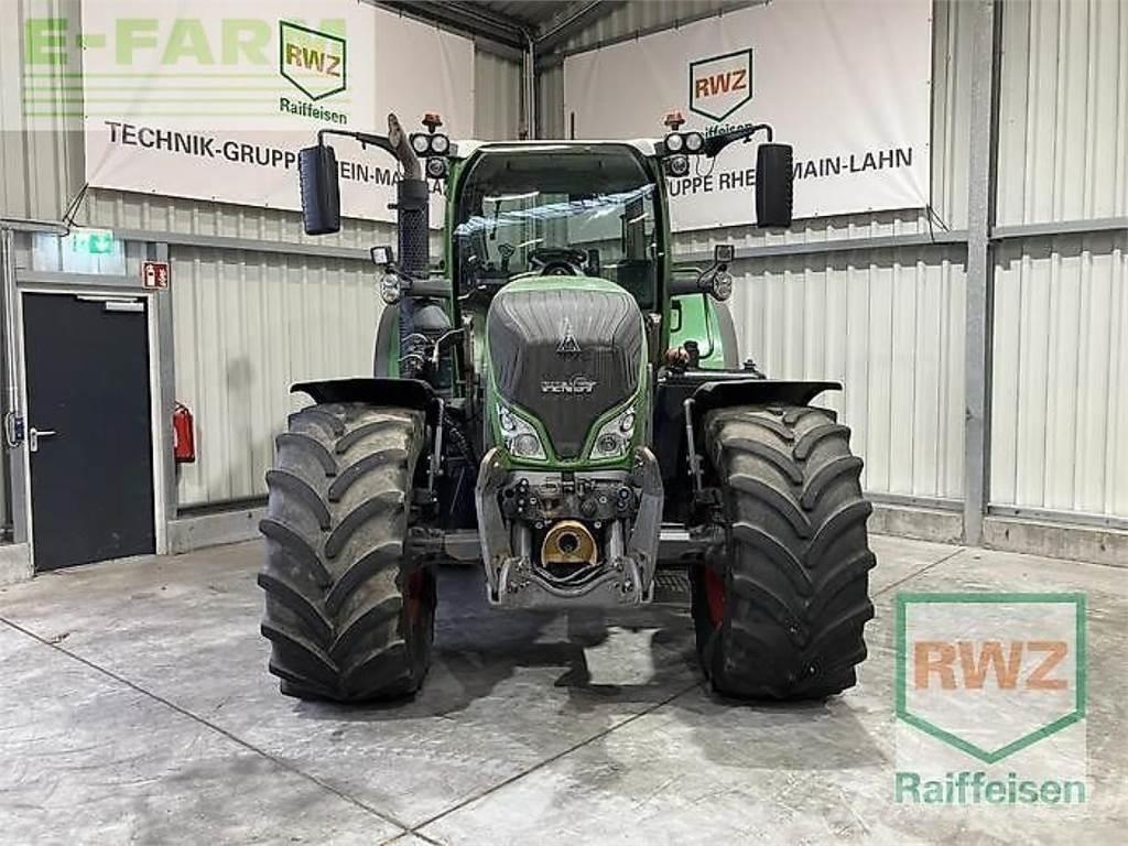 Fendt 700 vario s4 Tractoren