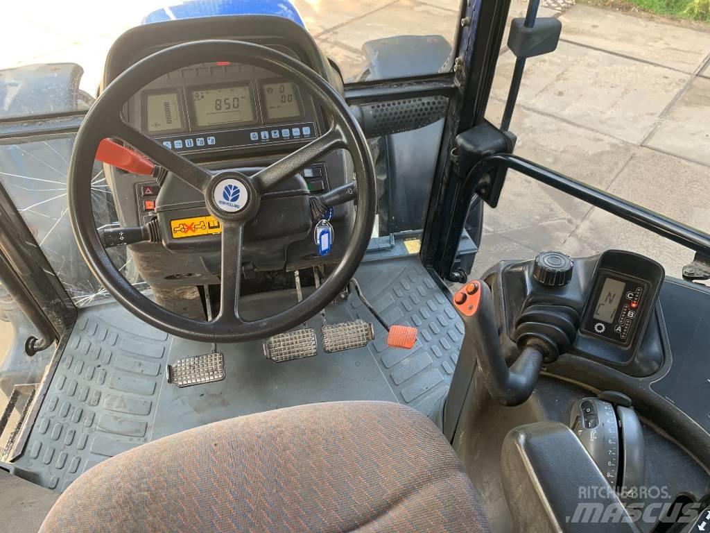 New Holland TM 125 Tractoren