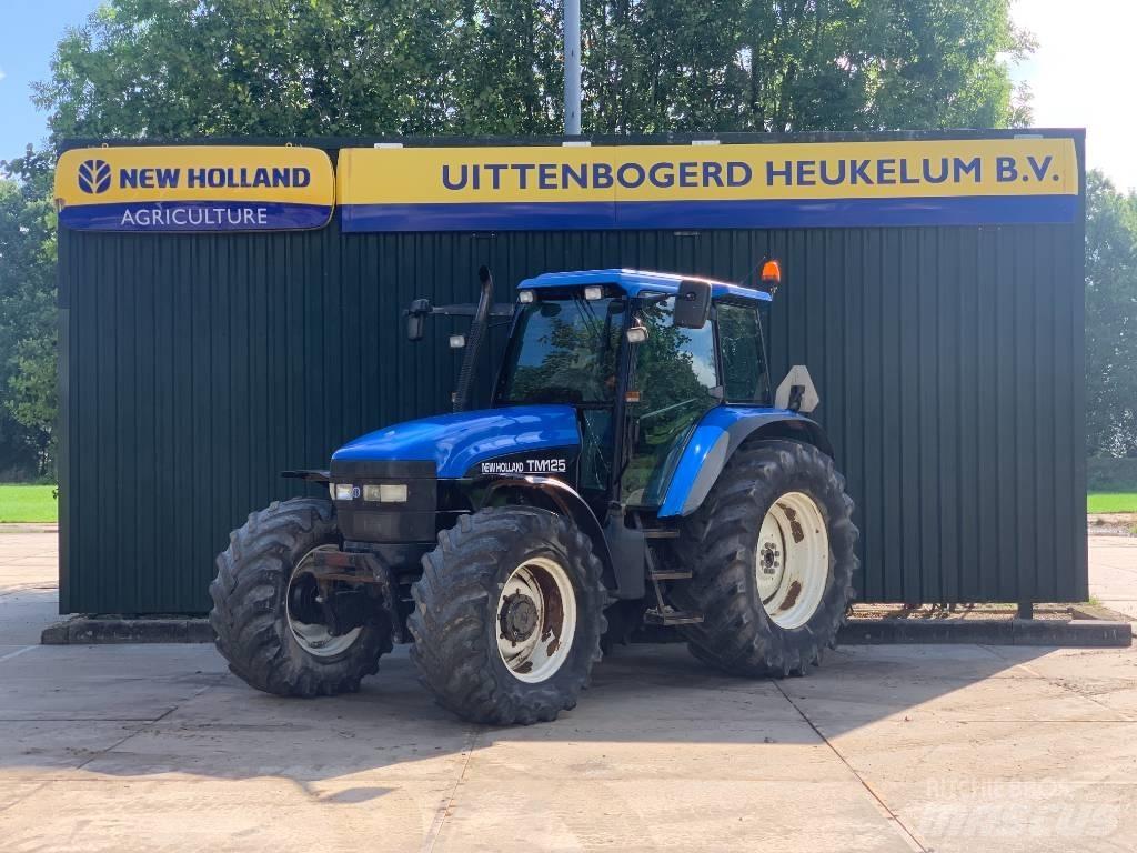 New Holland TM 125 Tractoren