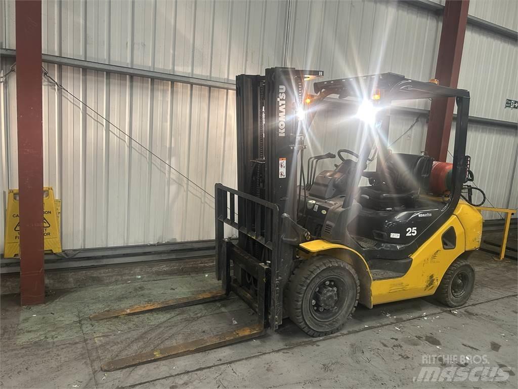 Komatsu FG25HT-17 LPG heftrucks