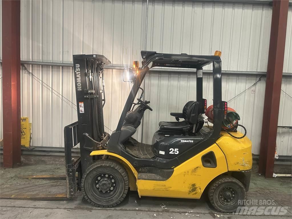 Komatsu FG25HT-17 LPG heftrucks