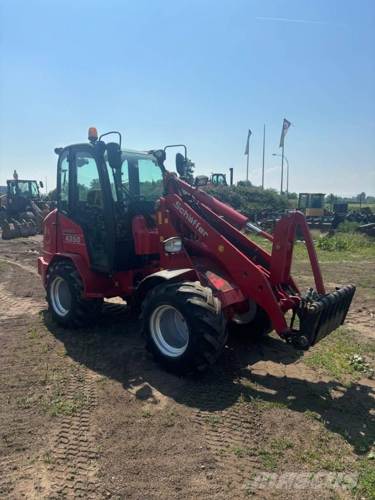Schäffer 4250 Miniladers