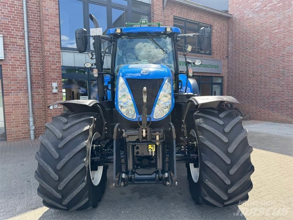 New Holland T7.220 Tractoren