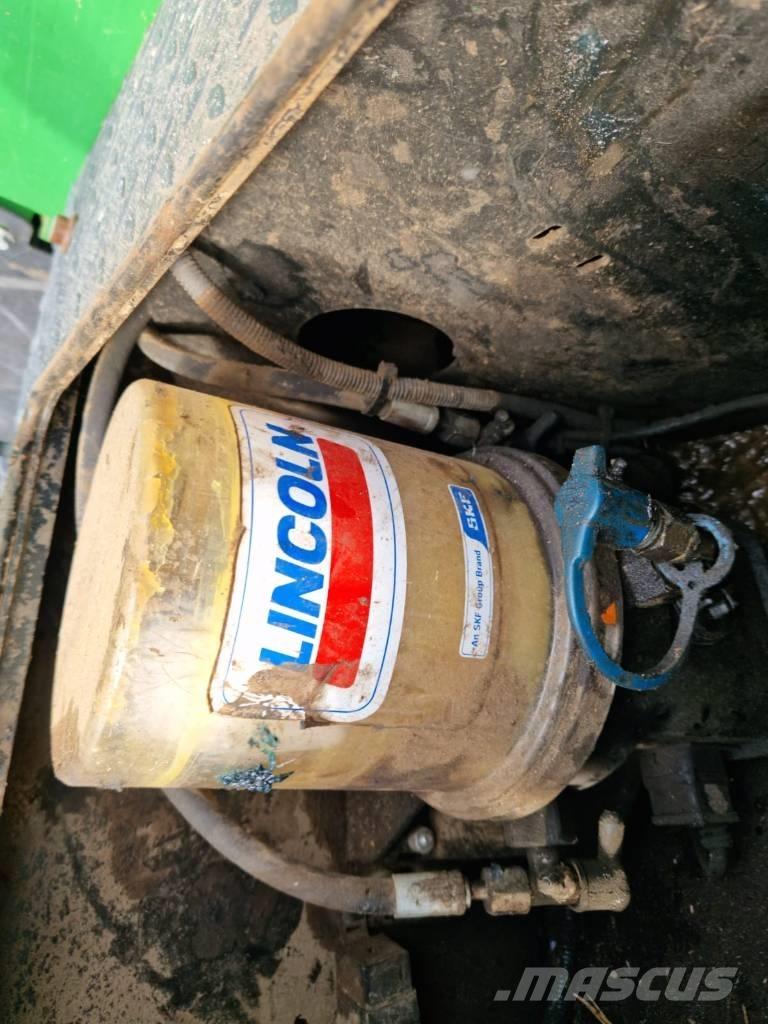 John Deere 1070 E Harvesters